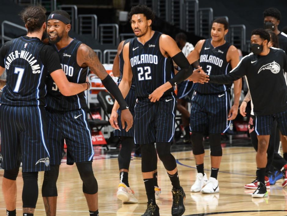 扎戈：托蒂睡觉打呼噜还说梦话；吐西蒙尼口水是因他故意挑衅（扎戈回忆：托蒂睡觉打呼还爱说梦话；对西蒙尼吐口水因其刻意挑衅）