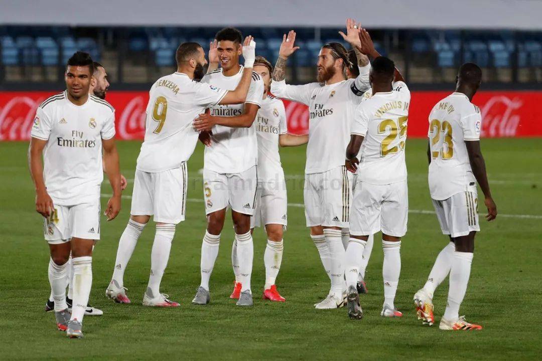 何意味？世非预生死战尼日利亚下半场前段即撤下三名首发前锋