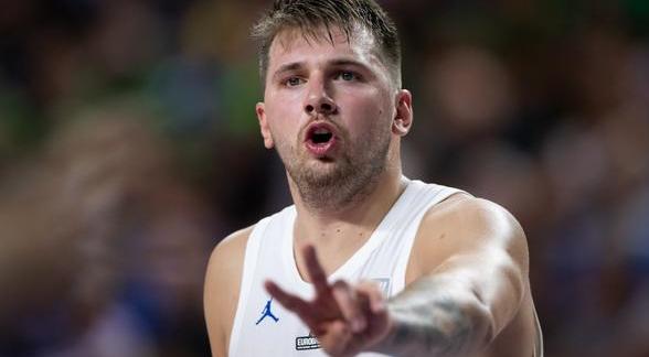 布达佩斯Major：什么情况？猎鹰10-13爆冷不敌B8（布达佩斯Major爆出冷门：猎鹰以10-13负于B8）