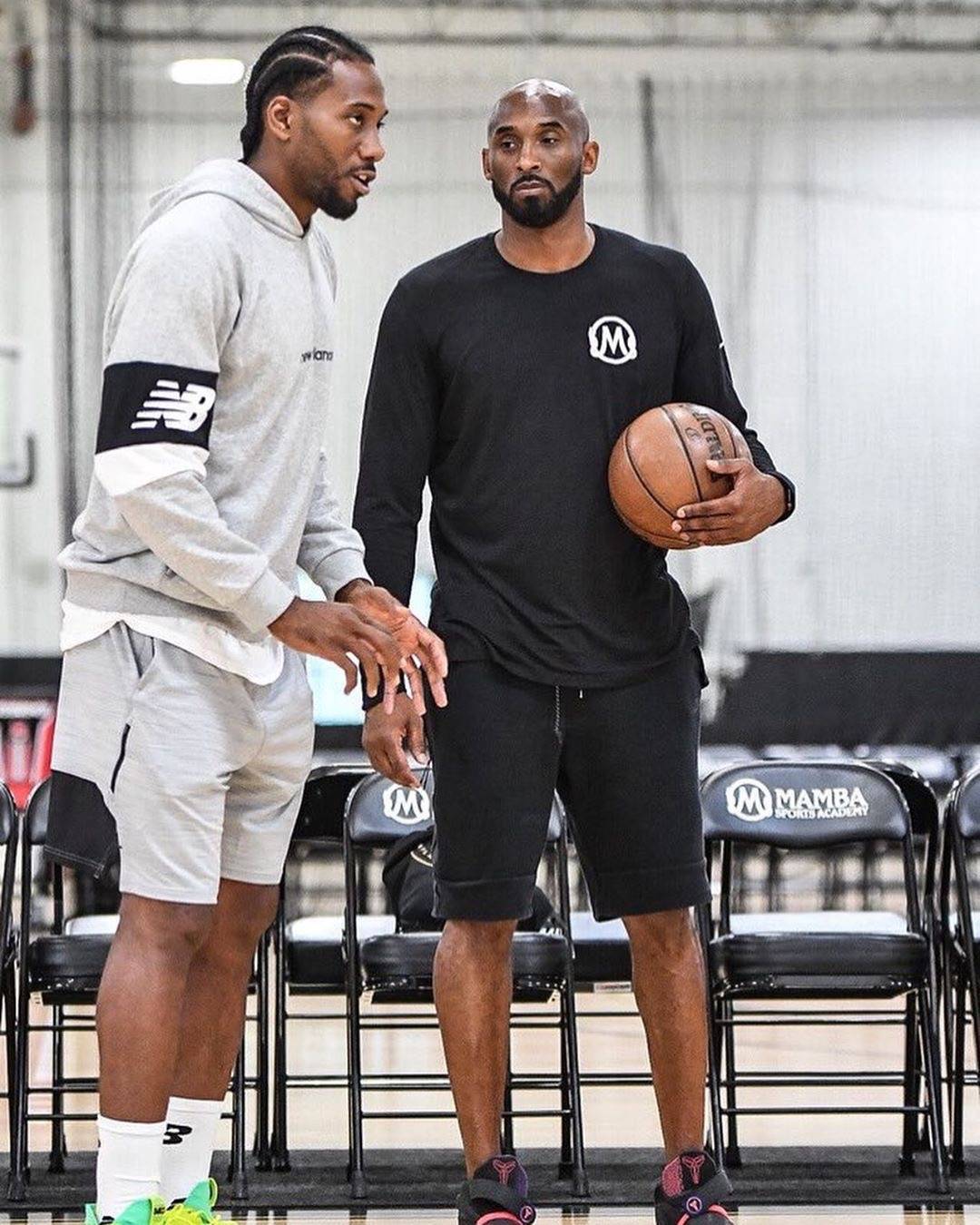 欧冠前瞻：摩纳哥面临攻击线残缺，加塔拉萨雷表现起伏大（欧冠前瞻：摩纳哥锋线伤缺，加塔拉萨雷状态不稳）