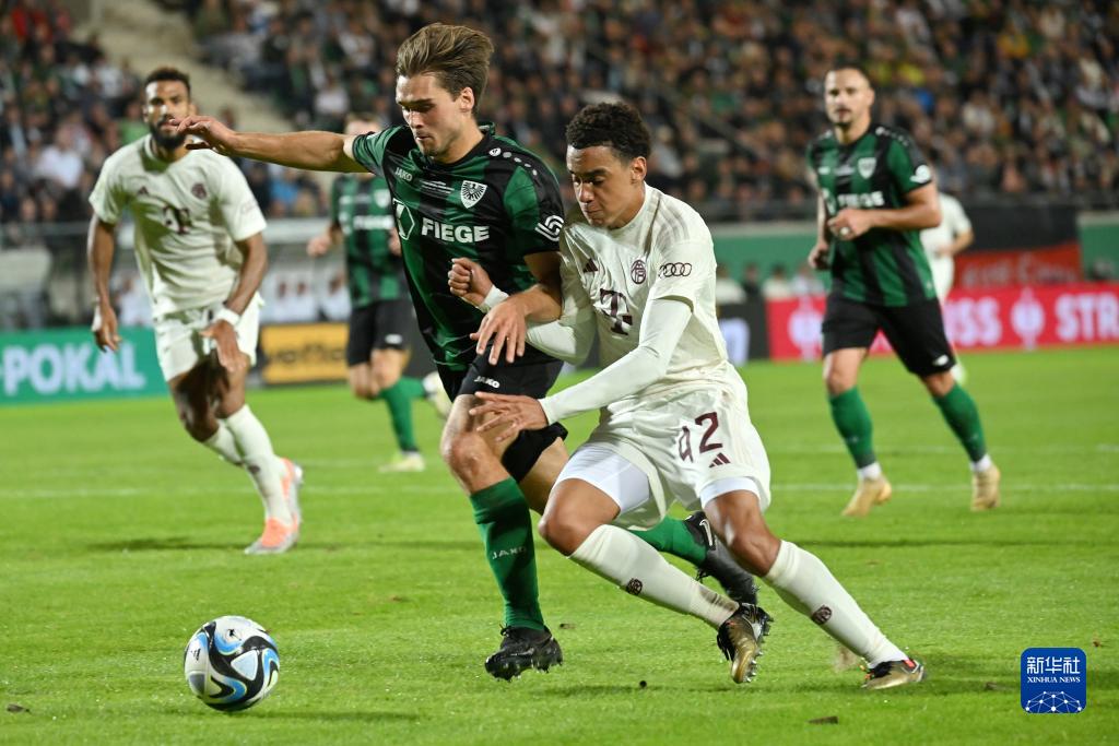 成都蓉城客场挑战神户胜利船，力争在亚冠赛场扭转颓势，力争晋级淘汰赛。（成都蓉城客战神户胜利船，盼在亚冠止颓冲击淘汰赛）