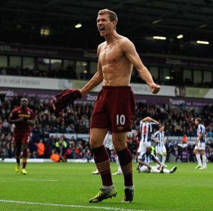 亚亚-图雷：瓜迪奥拉是毒蛇，我妻子说他不是男人还很坏（亚亚-图雷怒斥瓜迪奥拉：是条毒蛇，妻子称其不像个男人而且很坏）