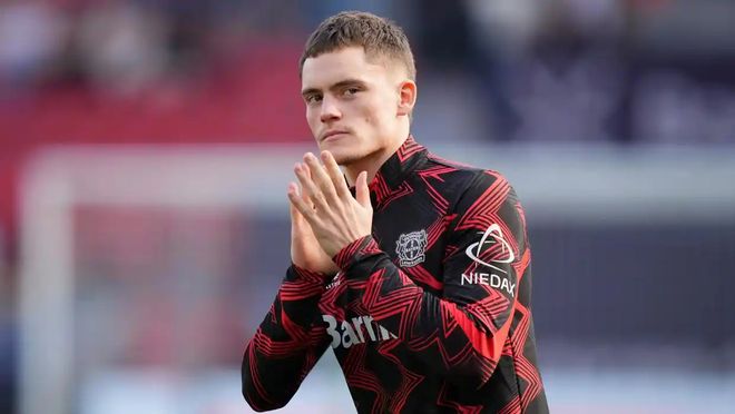 因右踝发炎，朗尼克取消了担任阿森纳vs拜仁解说嘉宾的计划（受右踝炎症影响，朗尼克临时取消阿森纳对拜仁解说工作）